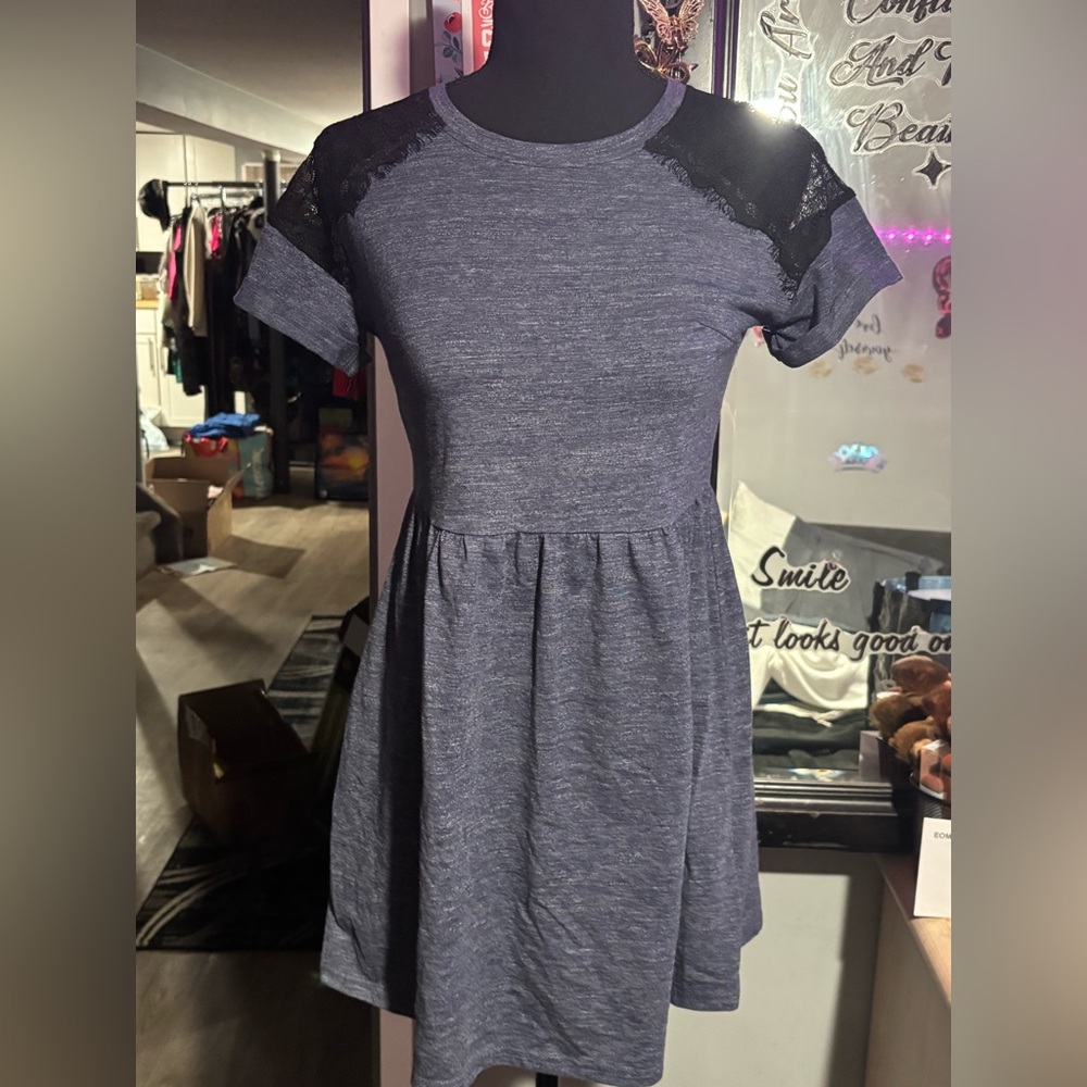 NWOT Topshop PETITE Black Lace-Yoke Knit blue/gray Dress size 2